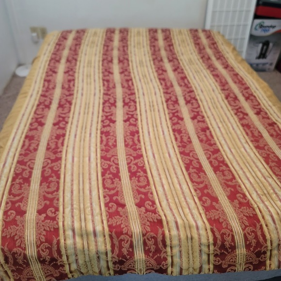 Regal burgundy Red & Gold Damask Stripe King Duvet Cover PRE-Owned - Picture 1 of 6